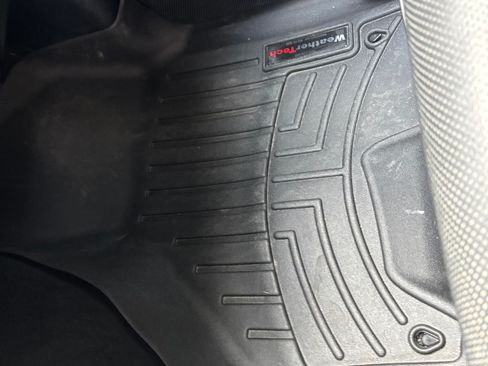 Used 2018 RAM 2500 Laramie w/ Sport Appearance Group image 25