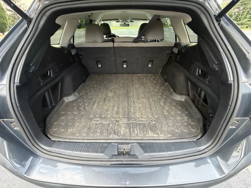 Used 2023 Subaru Outback Premium AWD/4WD image 28