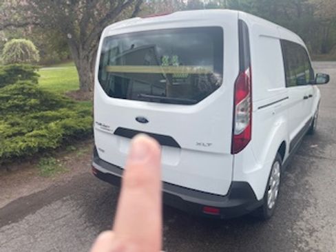 Used 2020 Ford Transit Connect XLT image 6