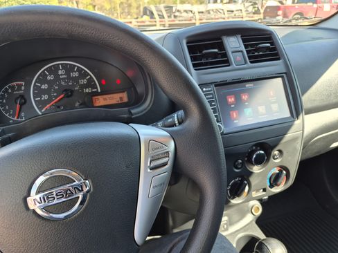 Used 2019 Nissan Versa S Plus image 14