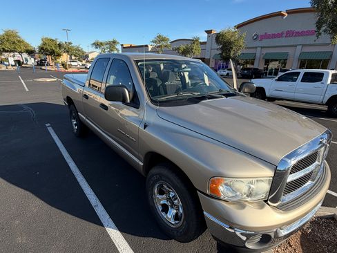 Used 2005 Dodge Ram 1500 Truck SLT image 2