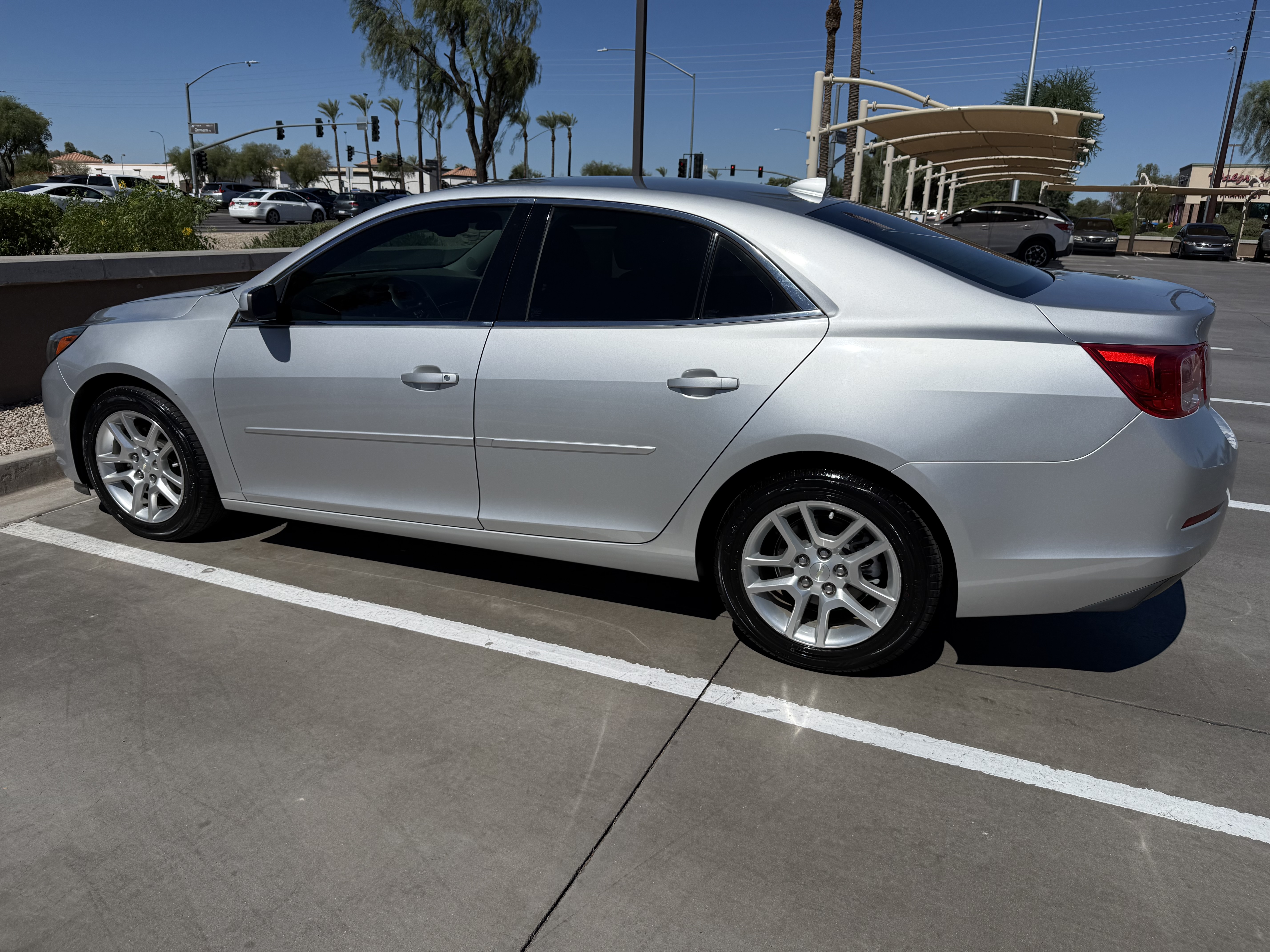 Used 2013 Chevrolet Malibu Eco w/ Power Convenience Package FWD image 2