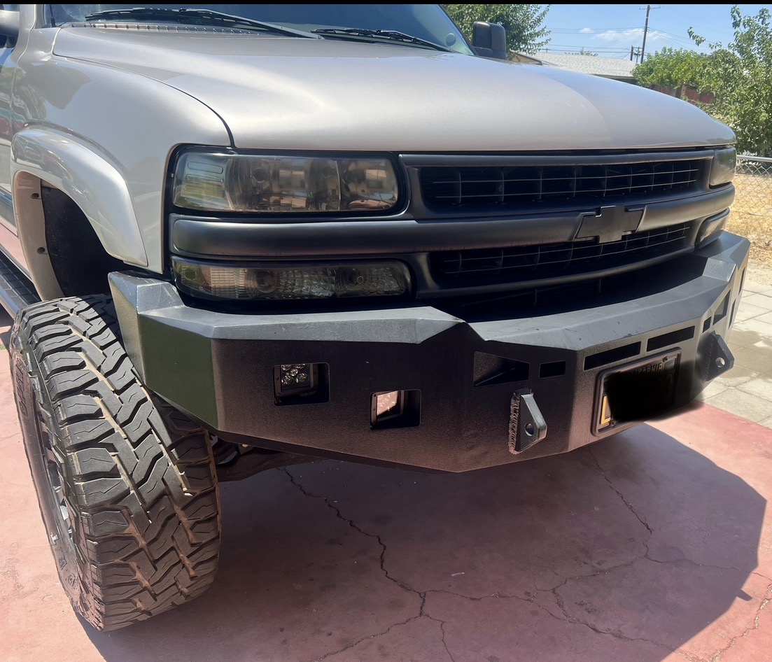 Used 2005 Chevrolet Suburban 2500 LS w/ Suspension Package, Autoride AWD/4WD image 6