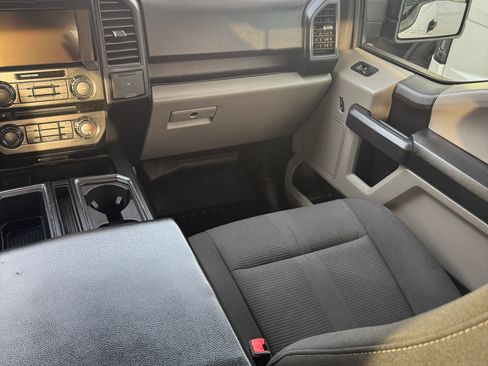 Used 2018 Ford F150 XL w/ Equipment Group 101A Mid image 8