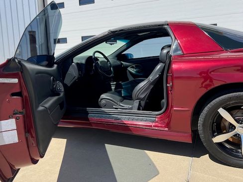 Used 1995 Pontiac Firebird Trans Am image 4