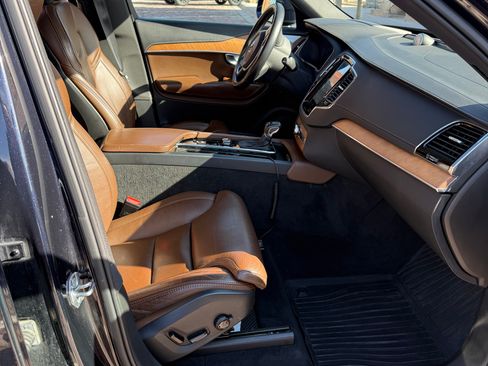 Used 2019 Volvo XC90 T6 Inscription w/ Advanced Package AWD/4WD image 10