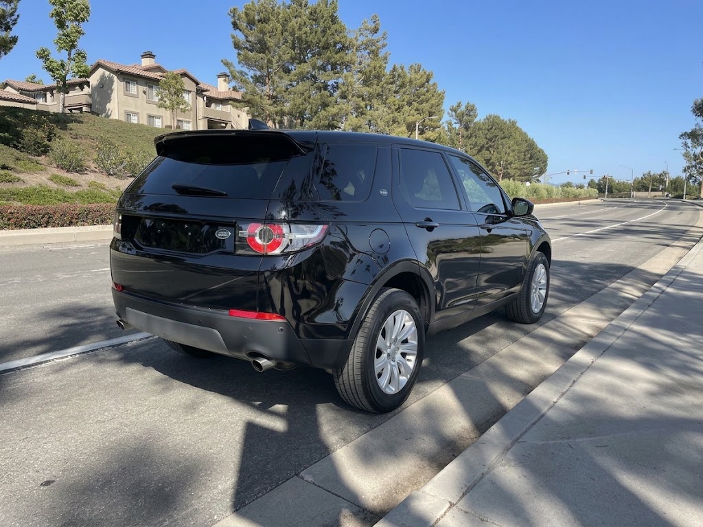 Used 2019 Land Rover Discovery Sport SE AWD/4WD image 18