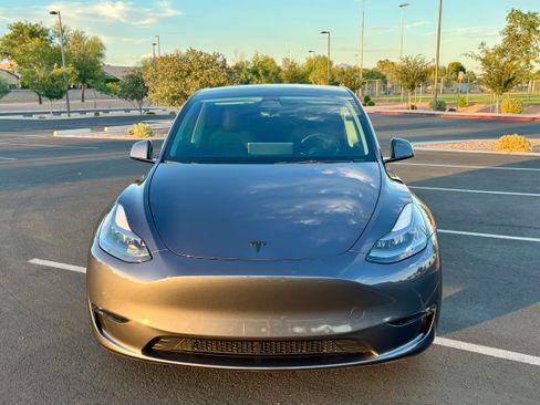 Used 2022 Tesla Model Y Performance AWD/4WD image 6
