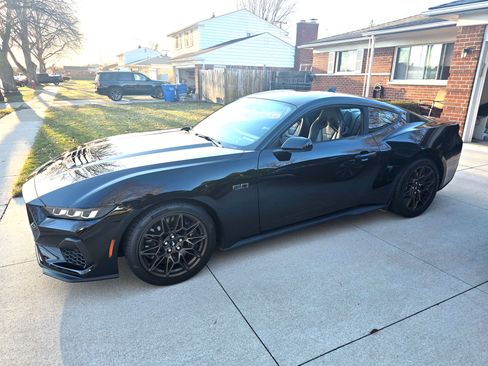 Used 2024 Ford Mustang GT Premium w/ GT Performance Package image 1