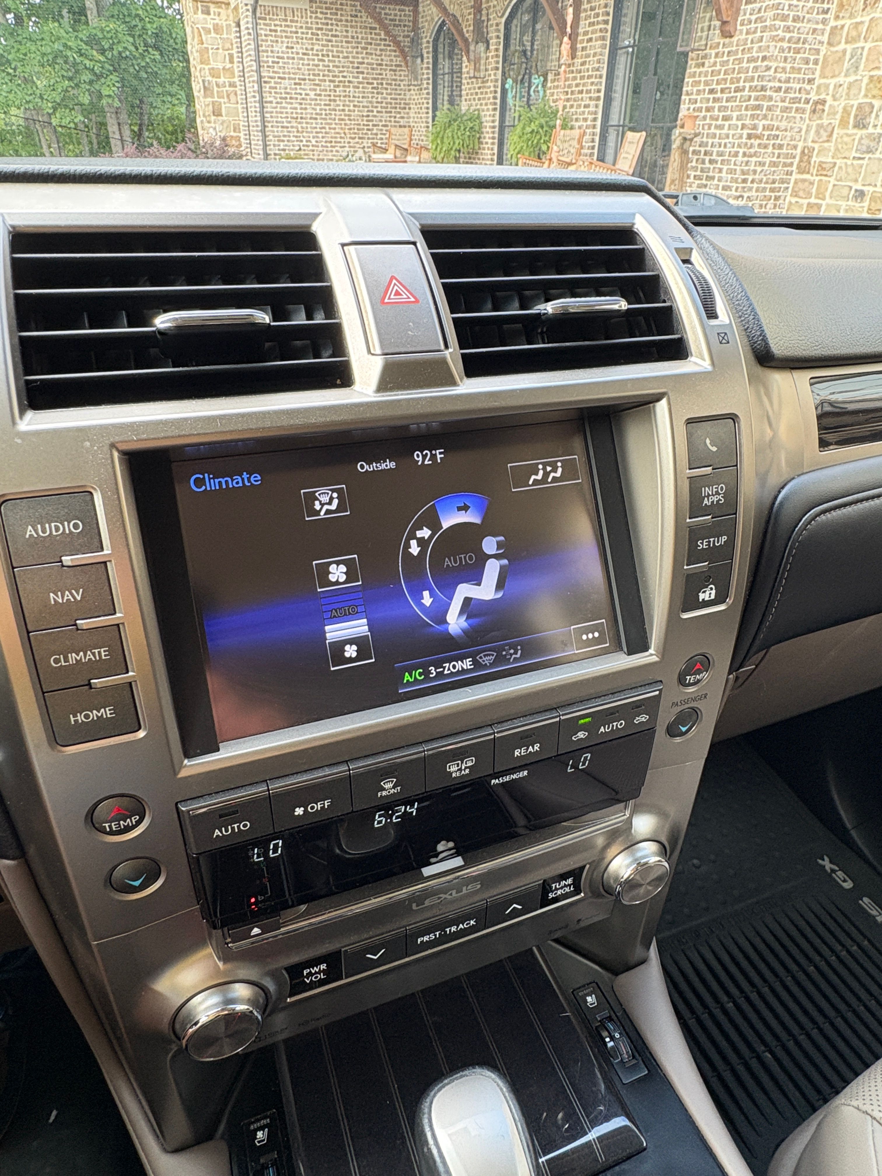 Used 2020 Lexus GX 460 Premium w/ Premium Package AWD/4WD image 9