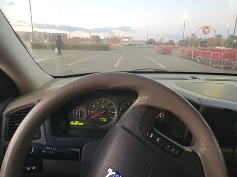 Used 2006 Volvo XC70 Ocean Race Edition image 15