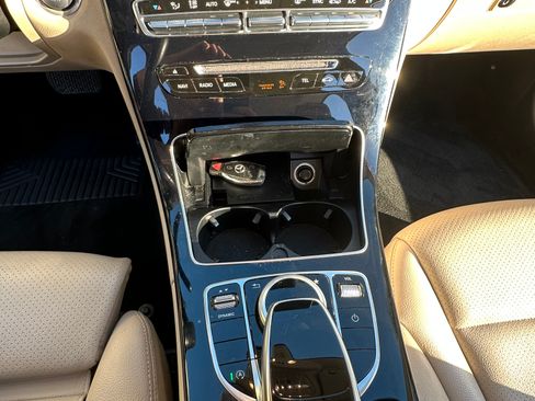 Used 2016 Mercedes-Benz C 300 Sedan image 19