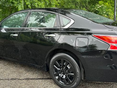 Used 2014 Nissan Altima 2.5 S FWD image 9
