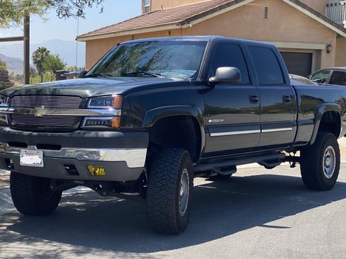 Used 2004 Chevrolet Silverado 2500 LS RWD image 6