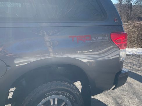 Used 2013 Toyota Tundra 4x4 Double Cab image 12