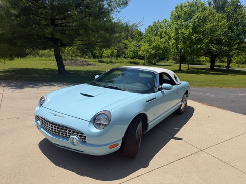 Used 2003 Ford Thunderbird RWD image 1