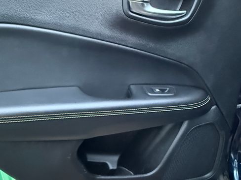 Used 2019 Jeep Compass Latitude w/ Popular Equipment Group image 18