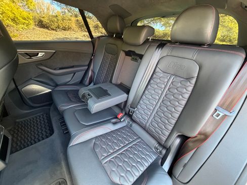 Used 2022 Audi RS Q8 image 25