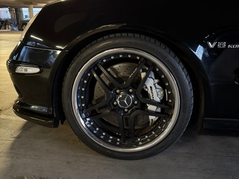 Used 2005 Mercedes-Benz E 55 AMG Sedan image 18