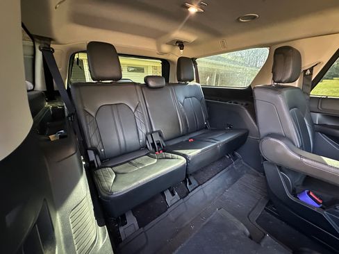 Used 2018 Ford Expedition Max Platinum image 22