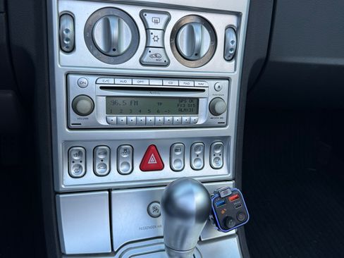 Used 2005 Chrysler Crossfire Limited image 13