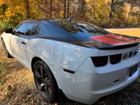 Used 2010 Chevrolet Camaro LT w/ RS Package image 2