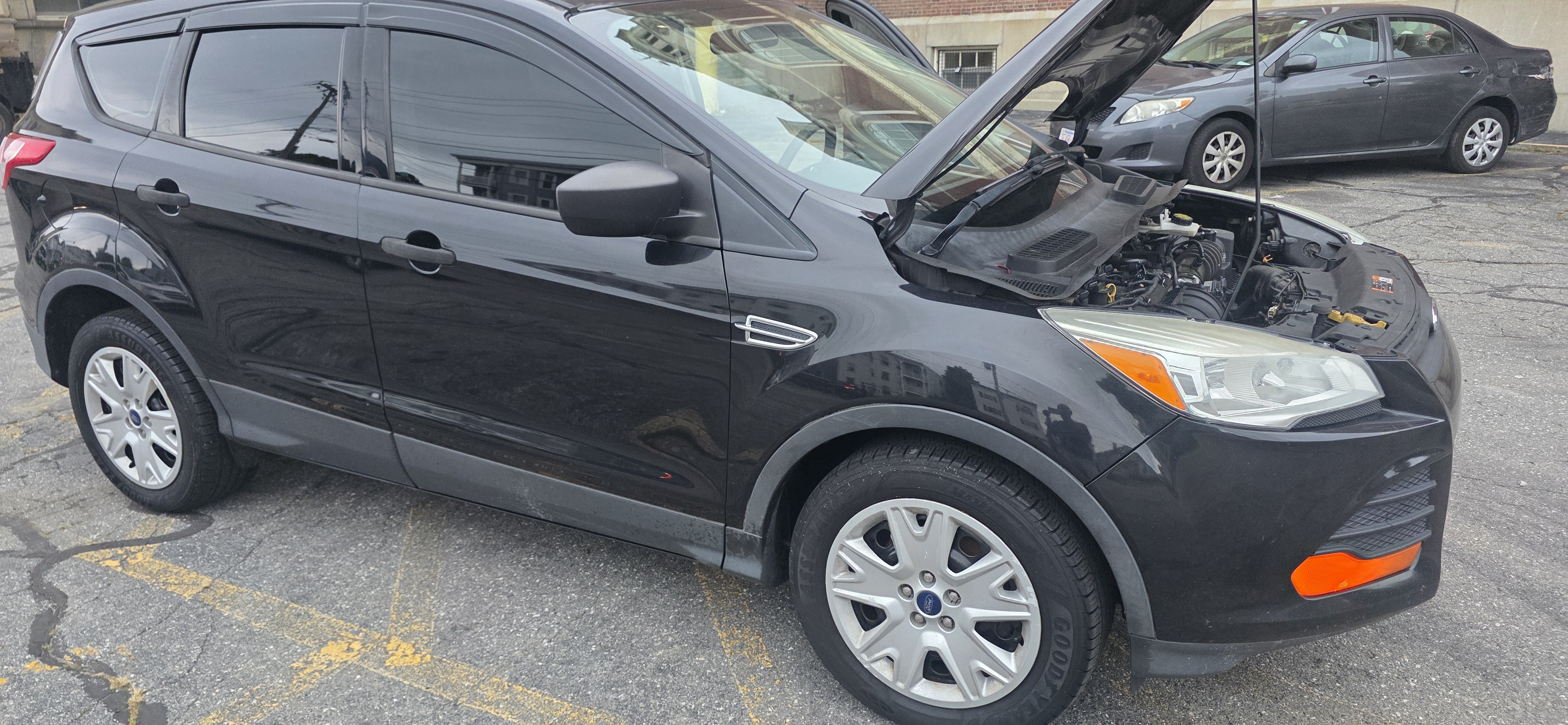 Used 2015 Ford Escape S FWD image 6