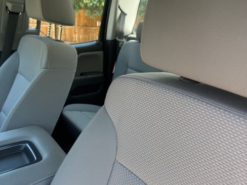 Used 2018 Chevrolet Silverado 1500 W/T w/ Trailering Package image 18