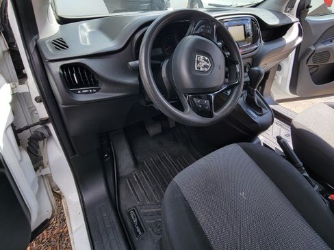 Used 2019 RAM ProMaster City Tradesman image 2