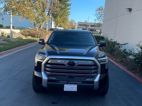 Used 2023 Toyota Tundra Limited image 2