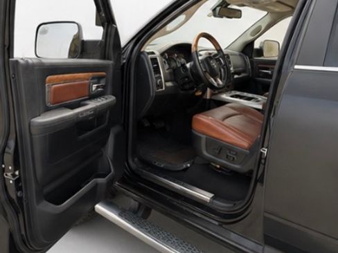 Used 2017 RAM 2500 Longhorn AWD/4WD image 5