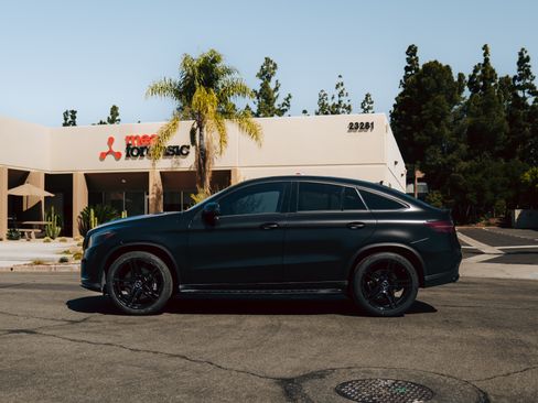 Used 2019 Mercedes-Benz GLE 43 AMG 4MATIC Coupe image 4