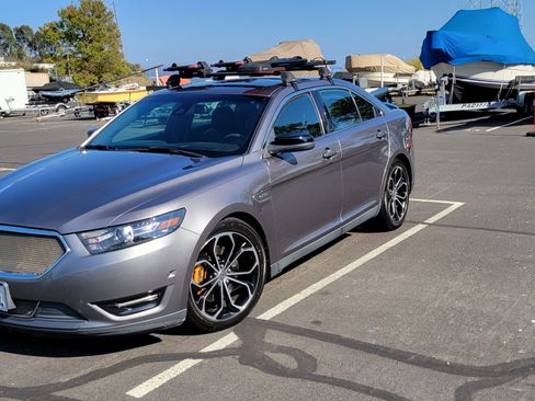 Used 2013 Ford Taurus SHO image 2