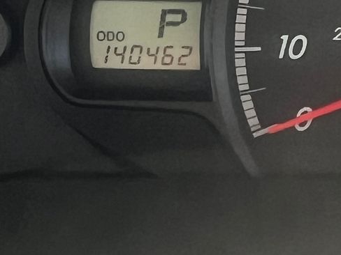 Used 2011 Toyota Sienna CE image 18