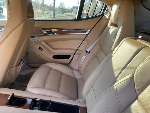 Used 2013 Porsche Panamera S w/ Premium Pkg Plus image 20