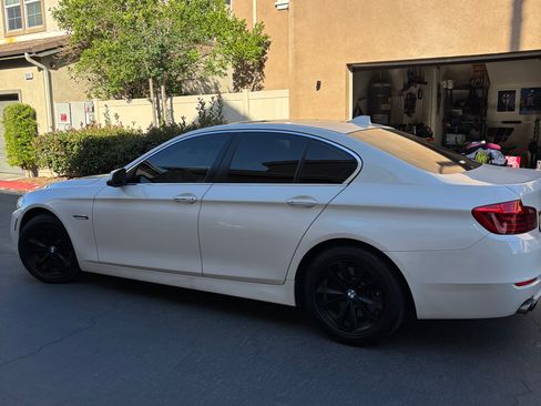 Used 2014 BMW 528i Sedan RWD image 11