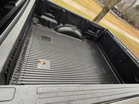 Used 2015 Ford F150 XLT w/ Equipment Group 302A Luxury image 9