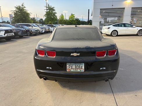 Used 2011 Chevrolet Camaro LS RWD image 5