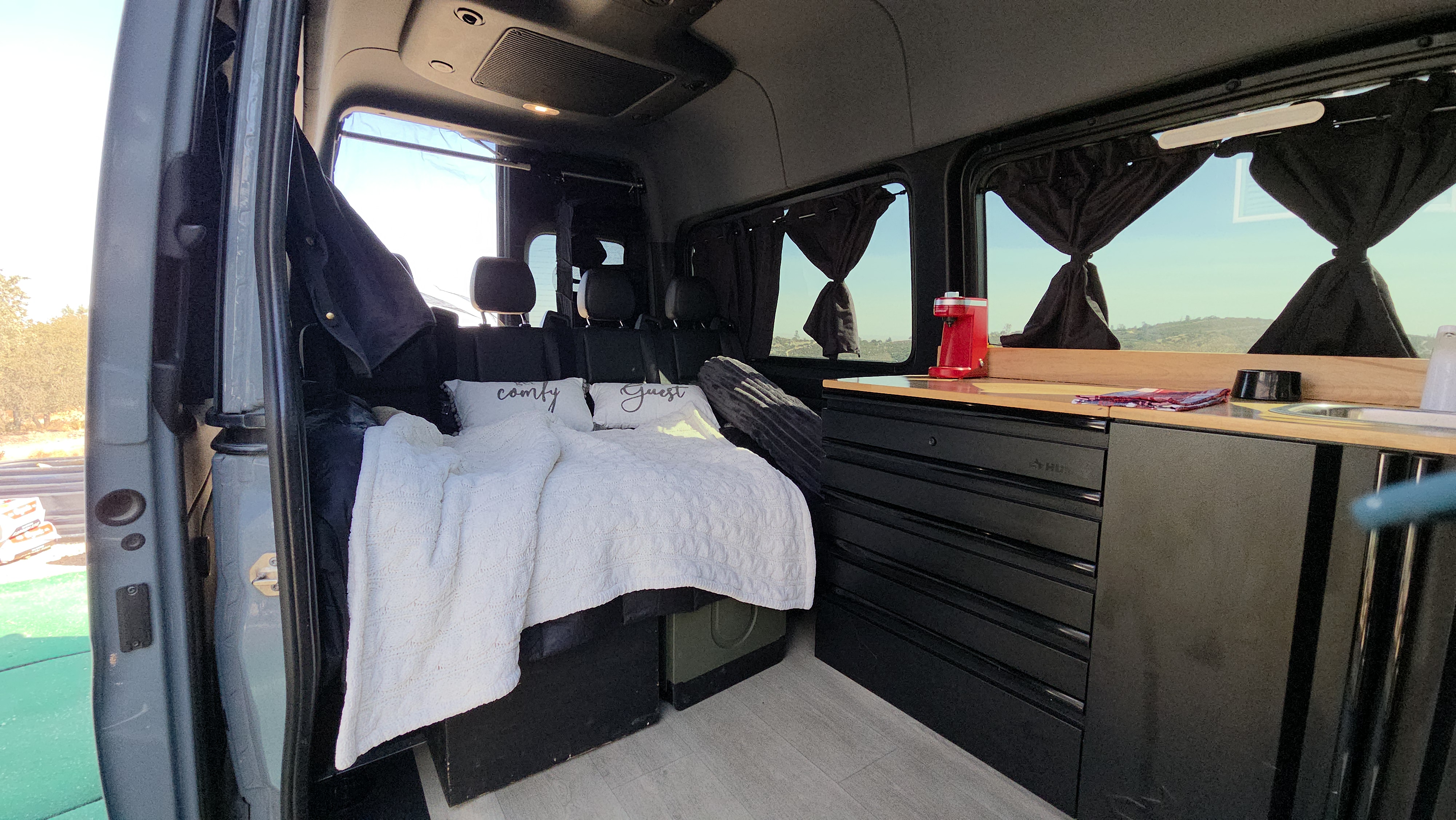 Used 2019 Mercedes-Benz Sprinter 2500 image 2