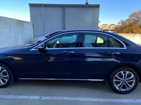 Used 2017 Mercedes-Benz C 300 C 300 4MATIC Sedan 4D image 5