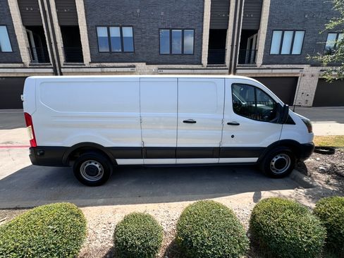 Used 2016 Ford Transit 250 148 Low Roof RWD image 1