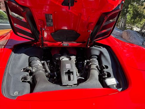 Used 2018 Ferrari 488 Spider RWD image 15
