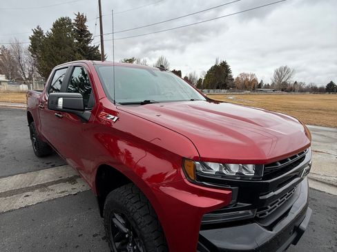 Used 2019 Chevrolet Silverado 1500 LT Trail Boss image 9