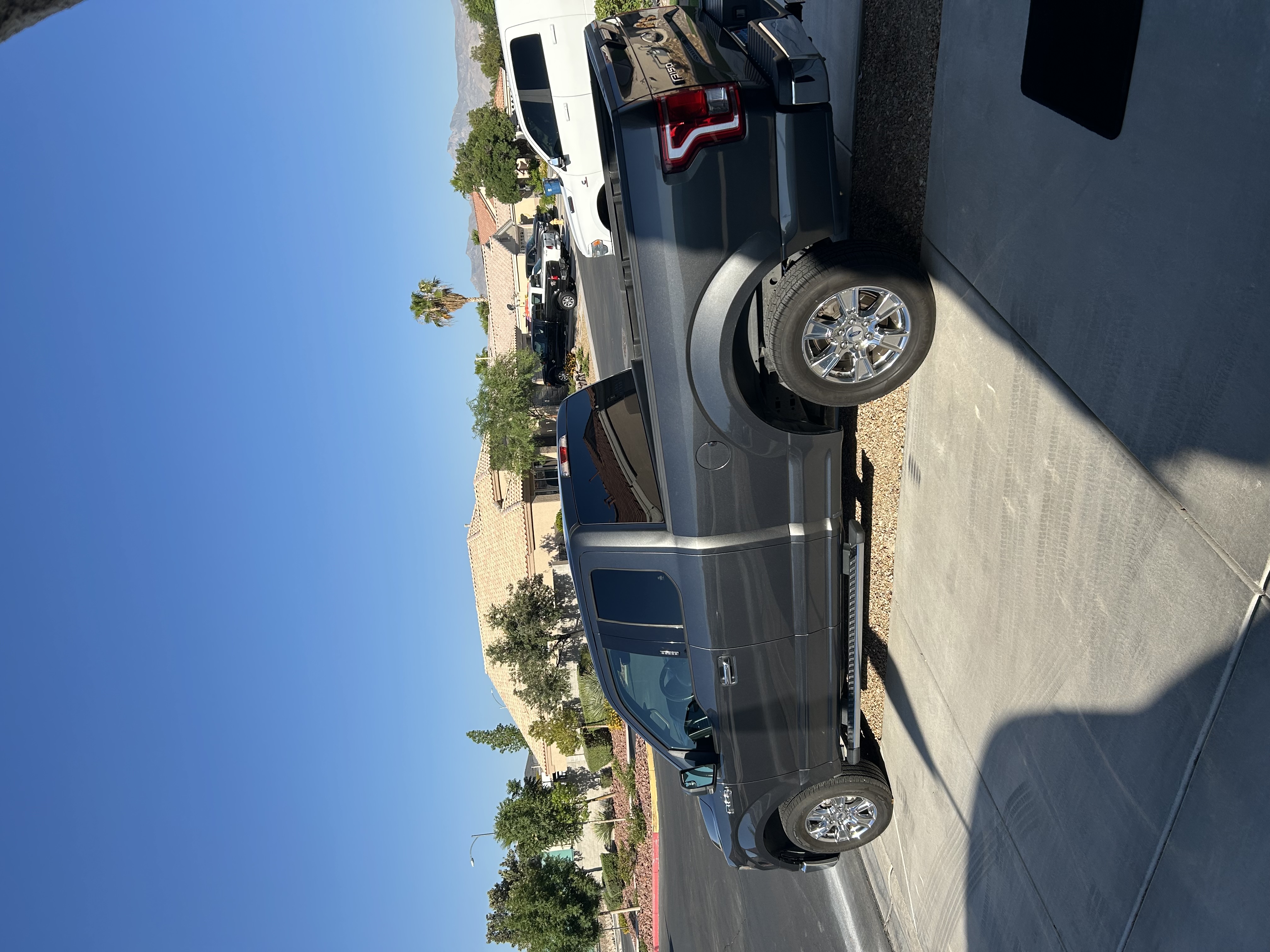 Used 2017 Ford F150 XLT w/ Equipment Group 301A Mid RWD image 4