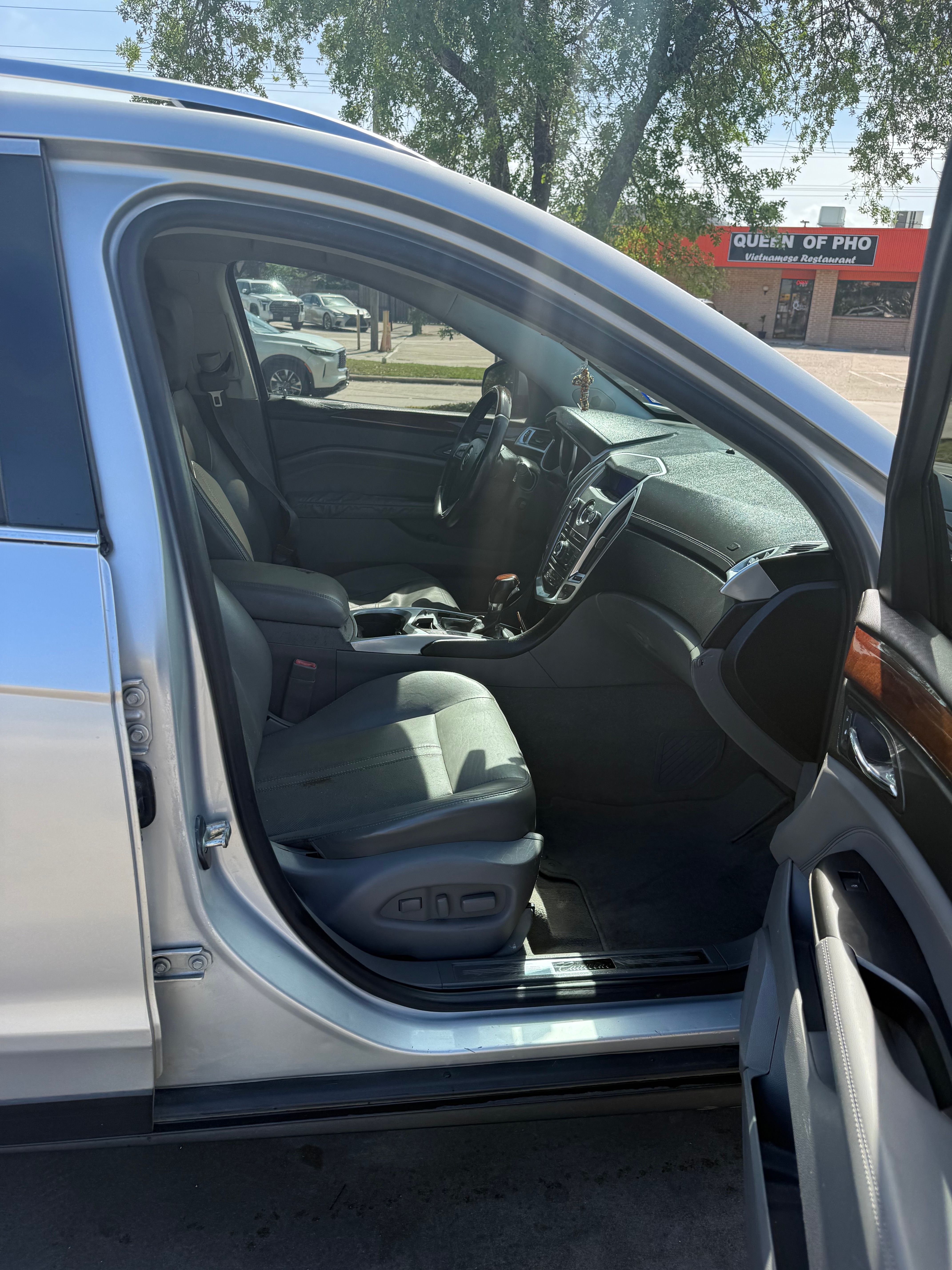 Used 2012 Cadillac SRX Luxury FWD image 10