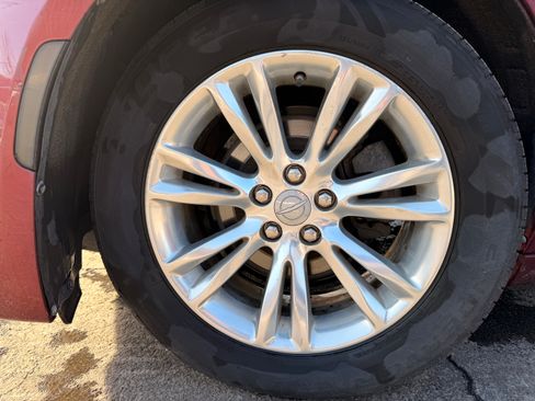 Used 2016 Chrysler 300 C image 15