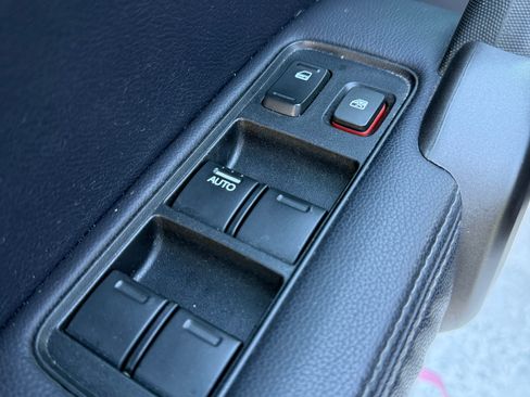 Used 2010 Honda CR-V EX-L image 11