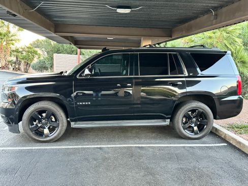 Used 2017 Chevrolet Tahoe LT w/ LT Midnight Edition image 4