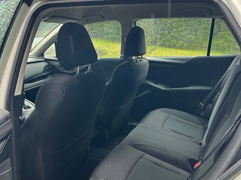 Used 2022 Subaru Outback Wagon 4D image 8
