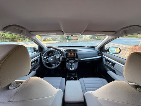 Used 2017 Honda CR-V LX image 14